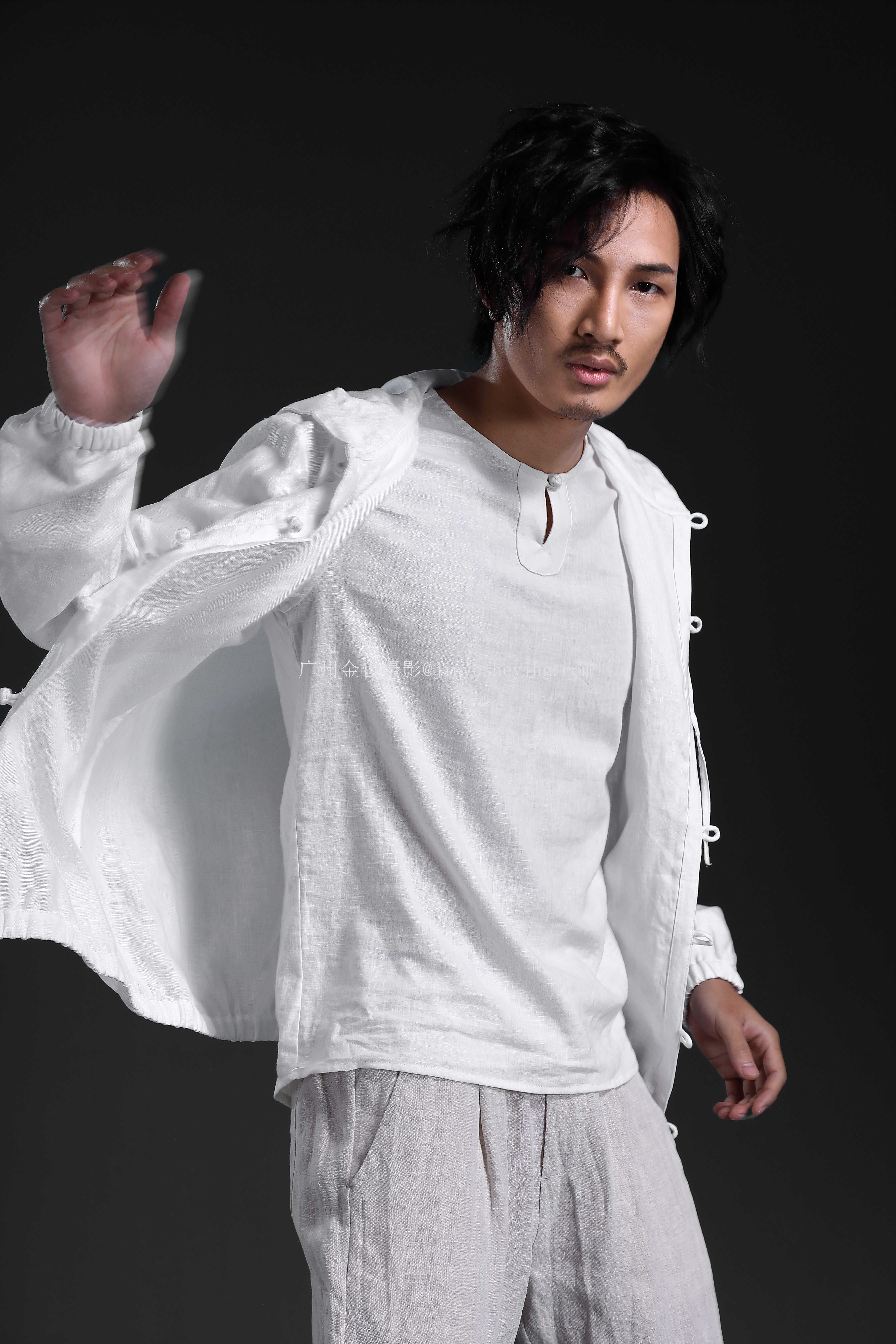 中國風(fēng)服裝模特拍攝